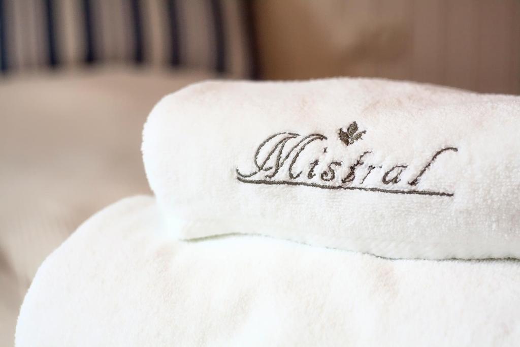 Hotel Mistral Ustka Esterno foto