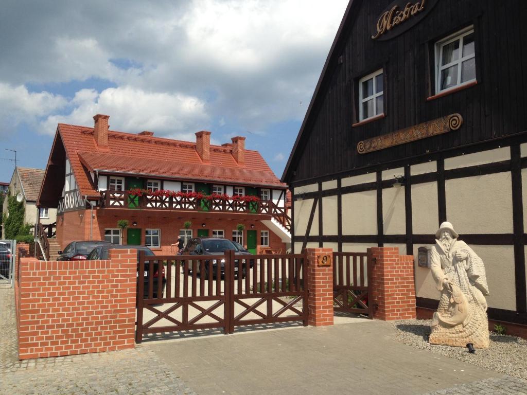 Hotel Mistral Ustka Esterno foto
